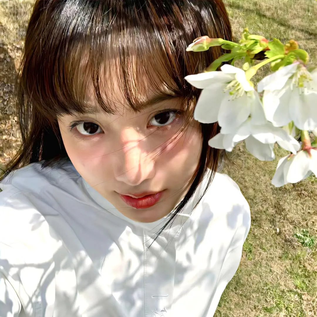 荒芜艺术 海报