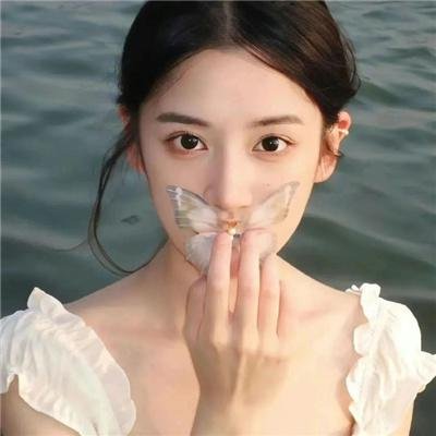 逐星女第一季 海报